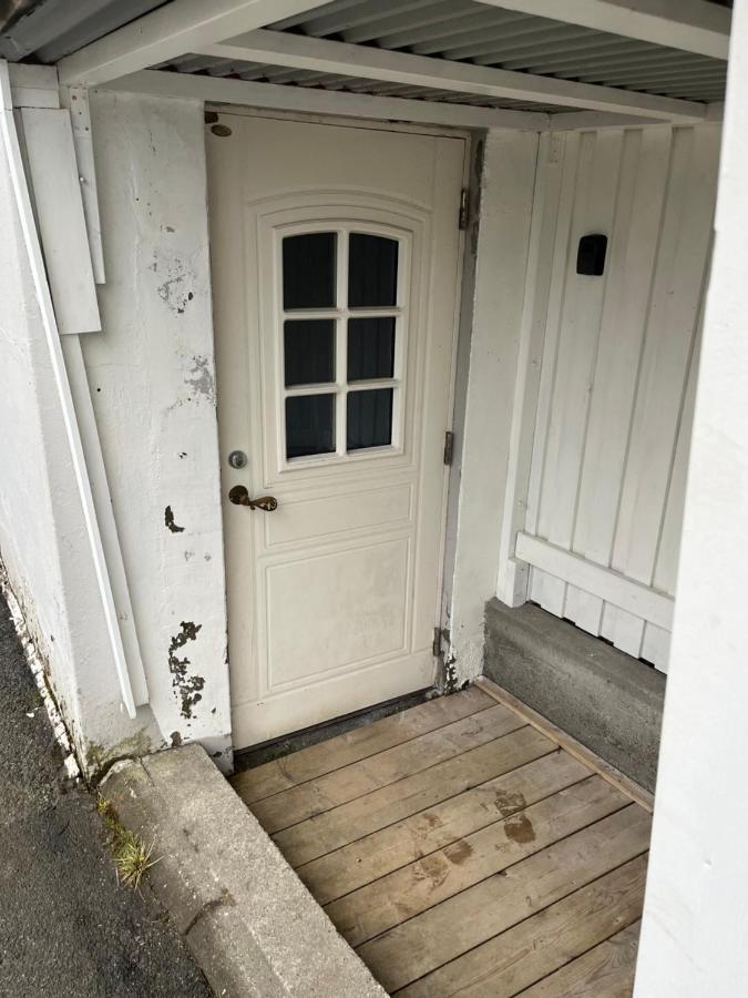 Hoda Apartment - Cozy Central Apartment With Free Parking 莱克内斯 外观 照片