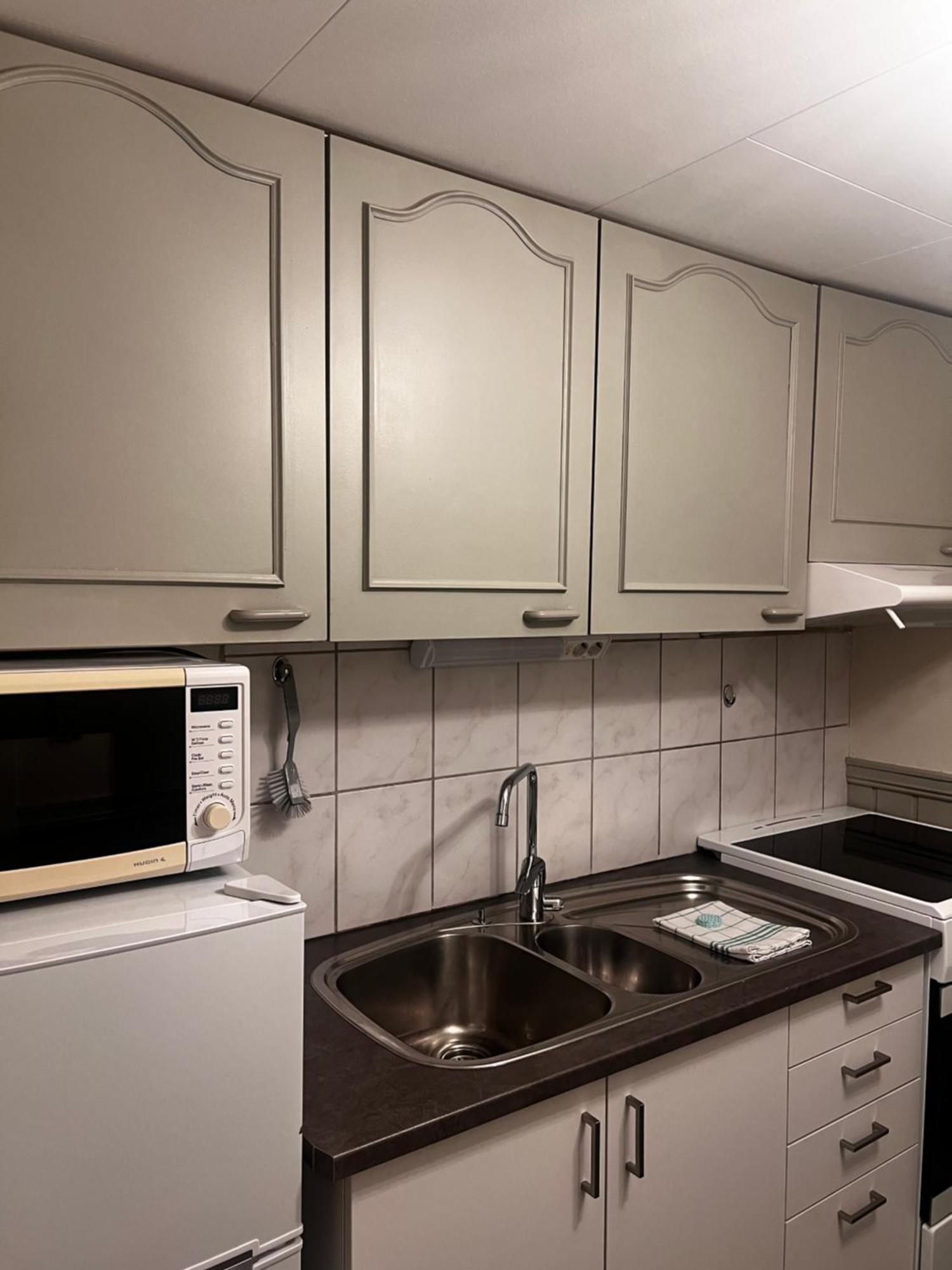 Hoda Apartment - Cozy Central Apartment With Free Parking 莱克内斯 外观 照片
