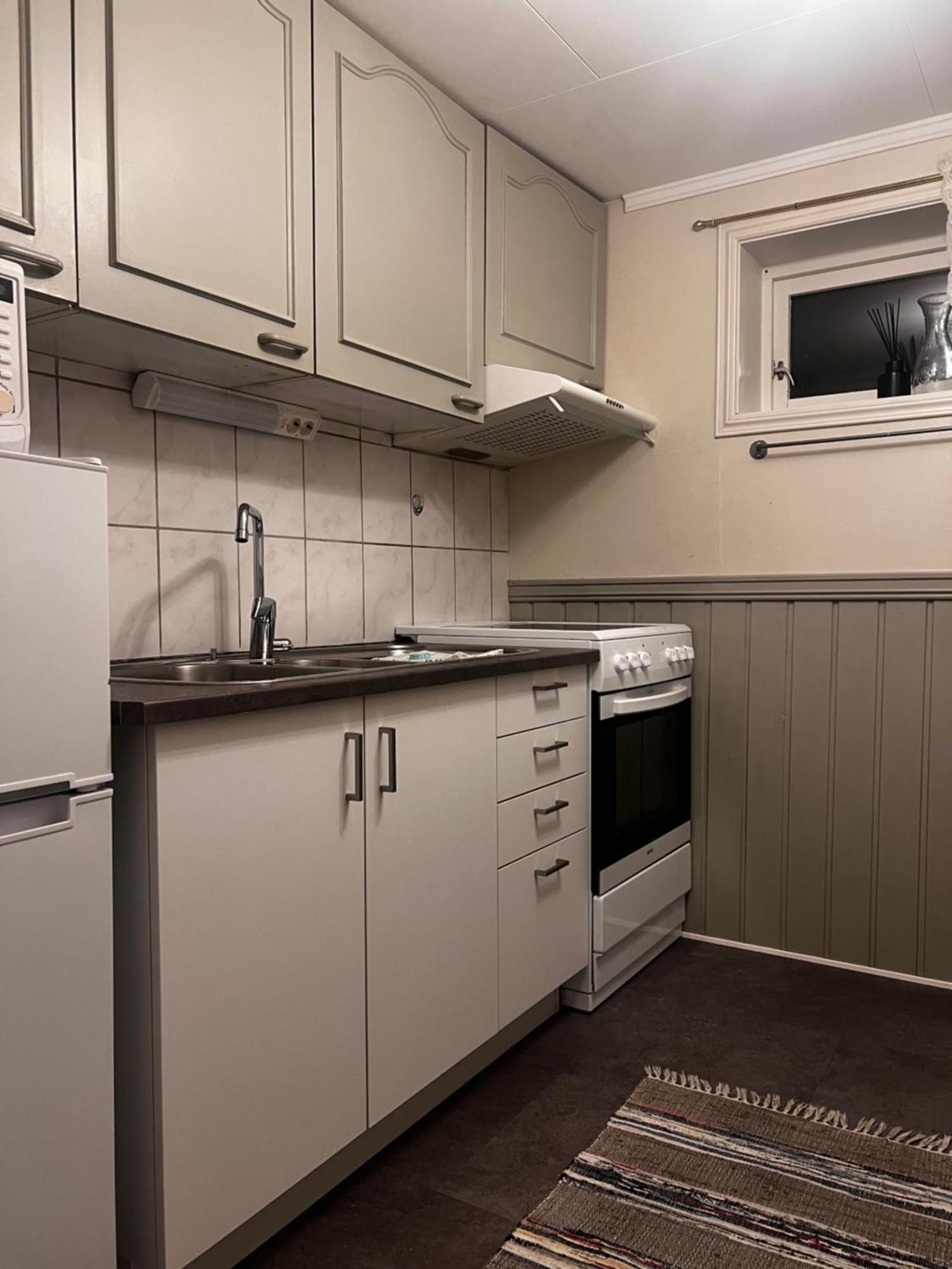 Hoda Apartment - Cozy Central Apartment With Free Parking 莱克内斯 外观 照片